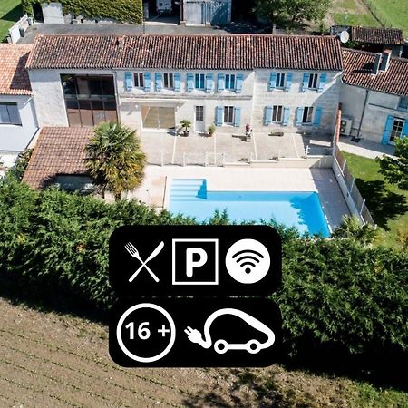 Les Cuves - Saintes Bed & Breakfast Chaniers Dış mekan fotoğraf