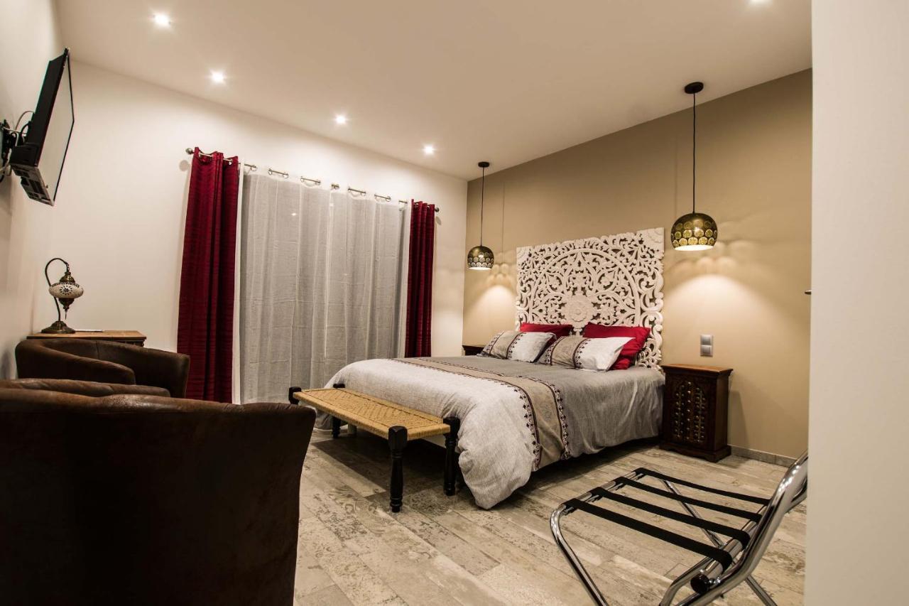 Les Cuves - Saintes Bed & Breakfast Chaniers Dış mekan fotoğraf