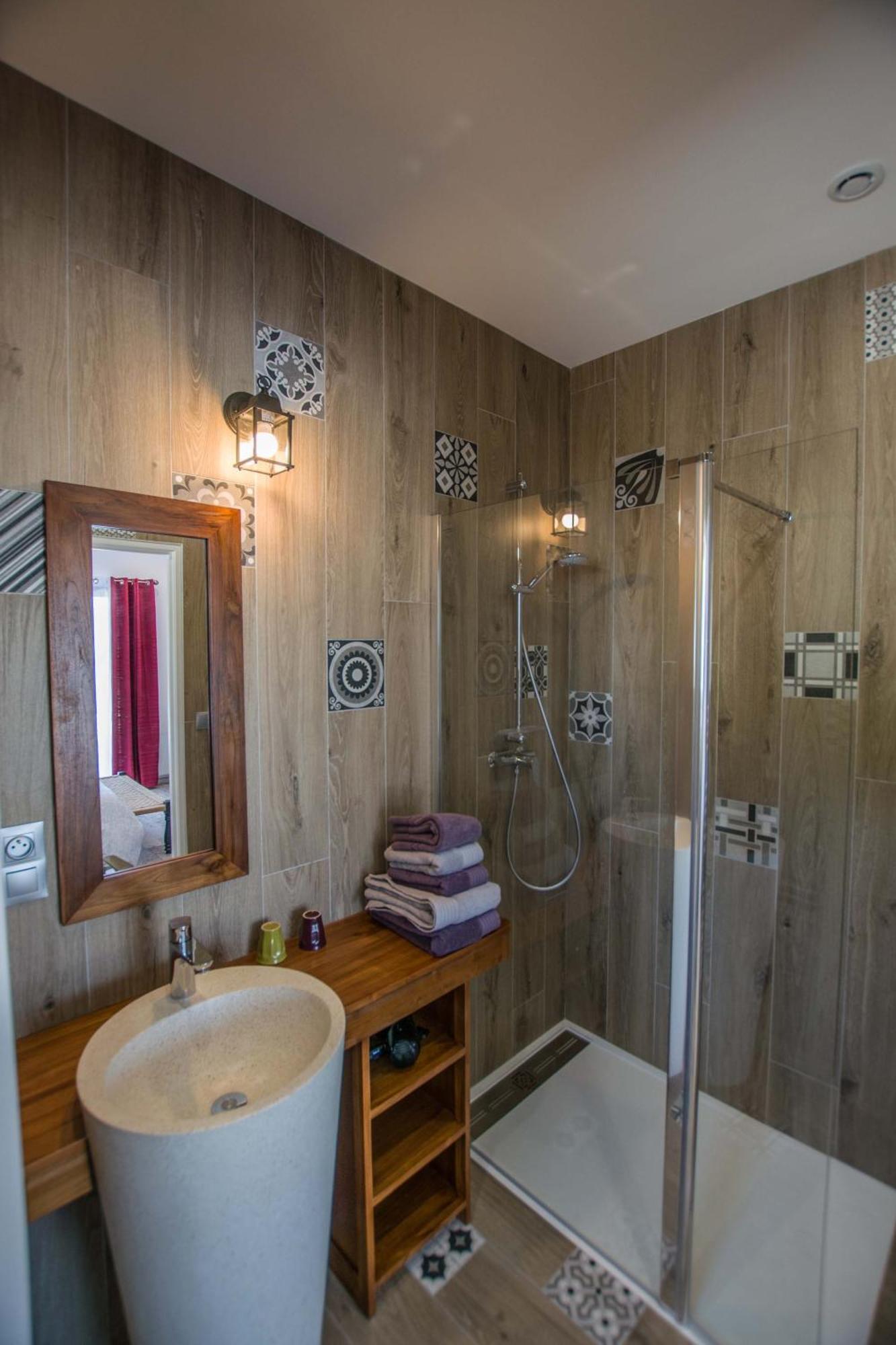 Les Cuves - Saintes Bed & Breakfast Chaniers Dış mekan fotoğraf