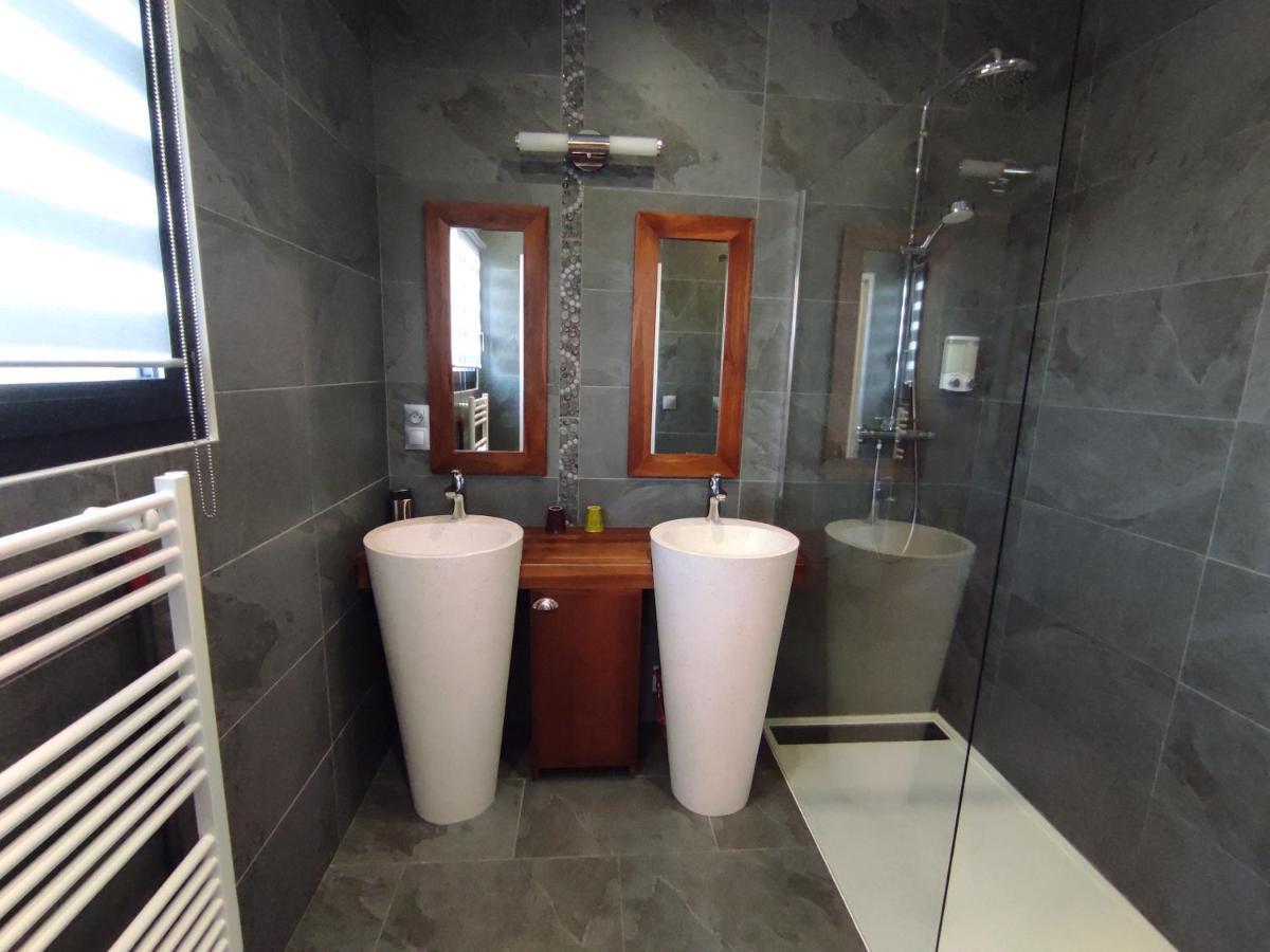 Les Cuves - Saintes Bed & Breakfast Chaniers Dış mekan fotoğraf