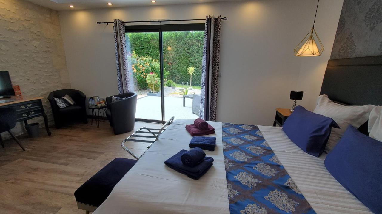 Les Cuves - Saintes Bed & Breakfast Chaniers Dış mekan fotoğraf