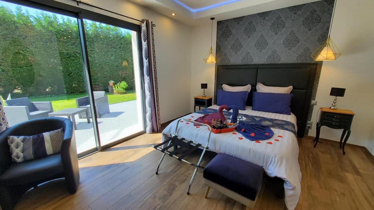 Les Cuves - Saintes Bed & Breakfast Chaniers Dış mekan fotoğraf
