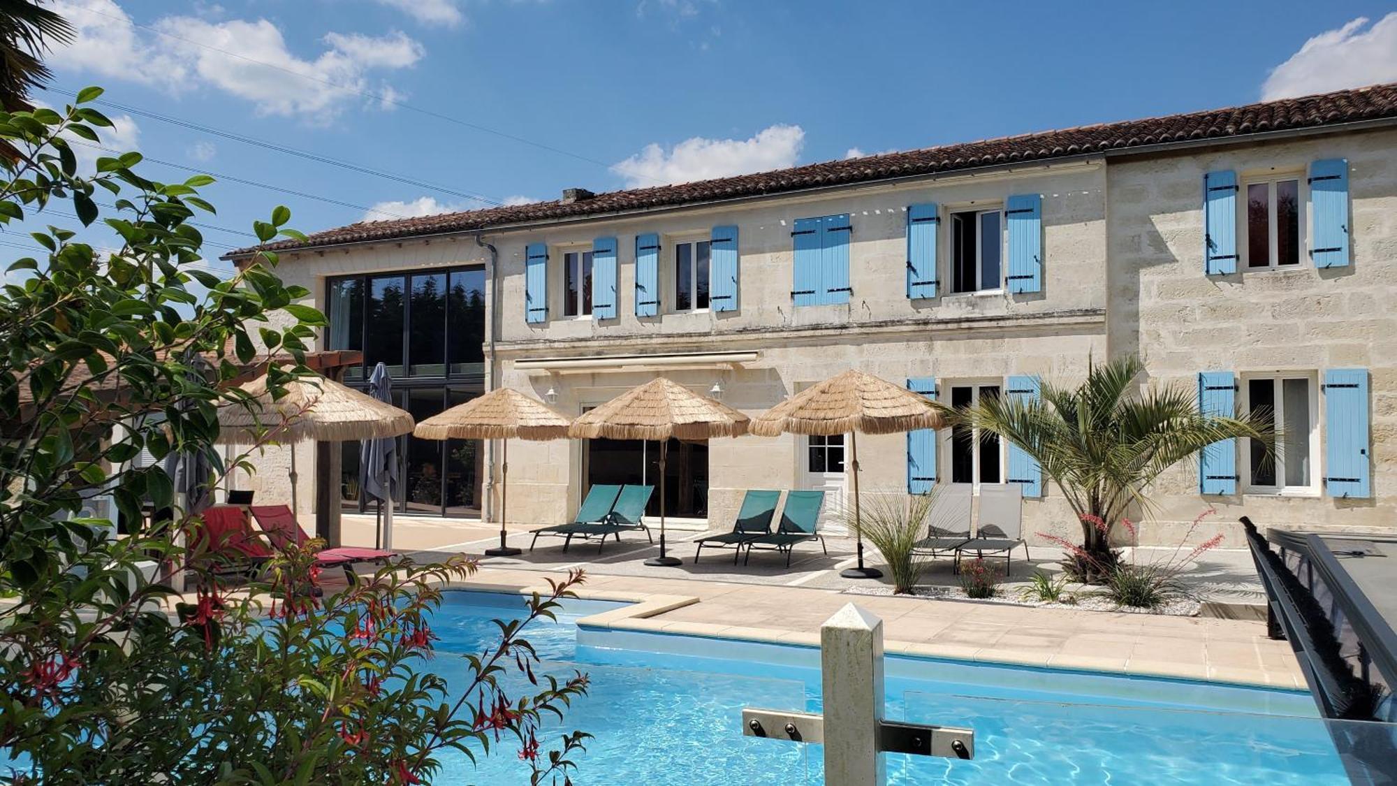 Les Cuves - Saintes Bed & Breakfast Chaniers Dış mekan fotoğraf